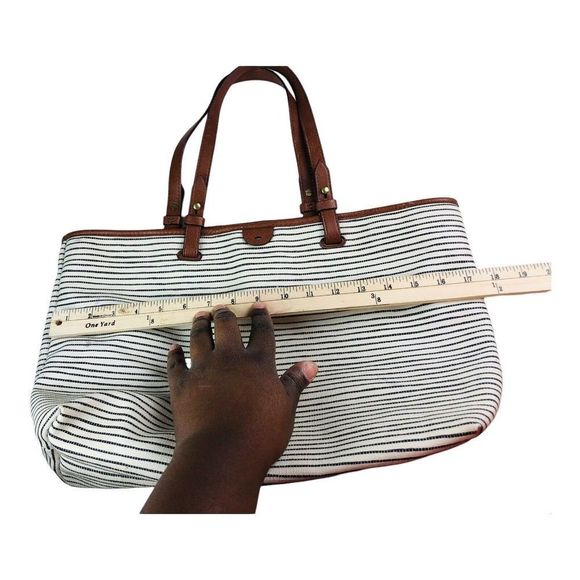 Fossil Rachel Black and Cream Striped tote shopper bag purse leather handles - Picture 6 of 9